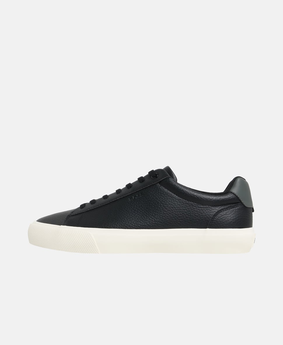 Boss shoes